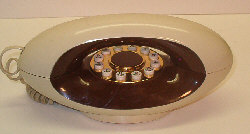 Two-tone Ivory & Brown Genie